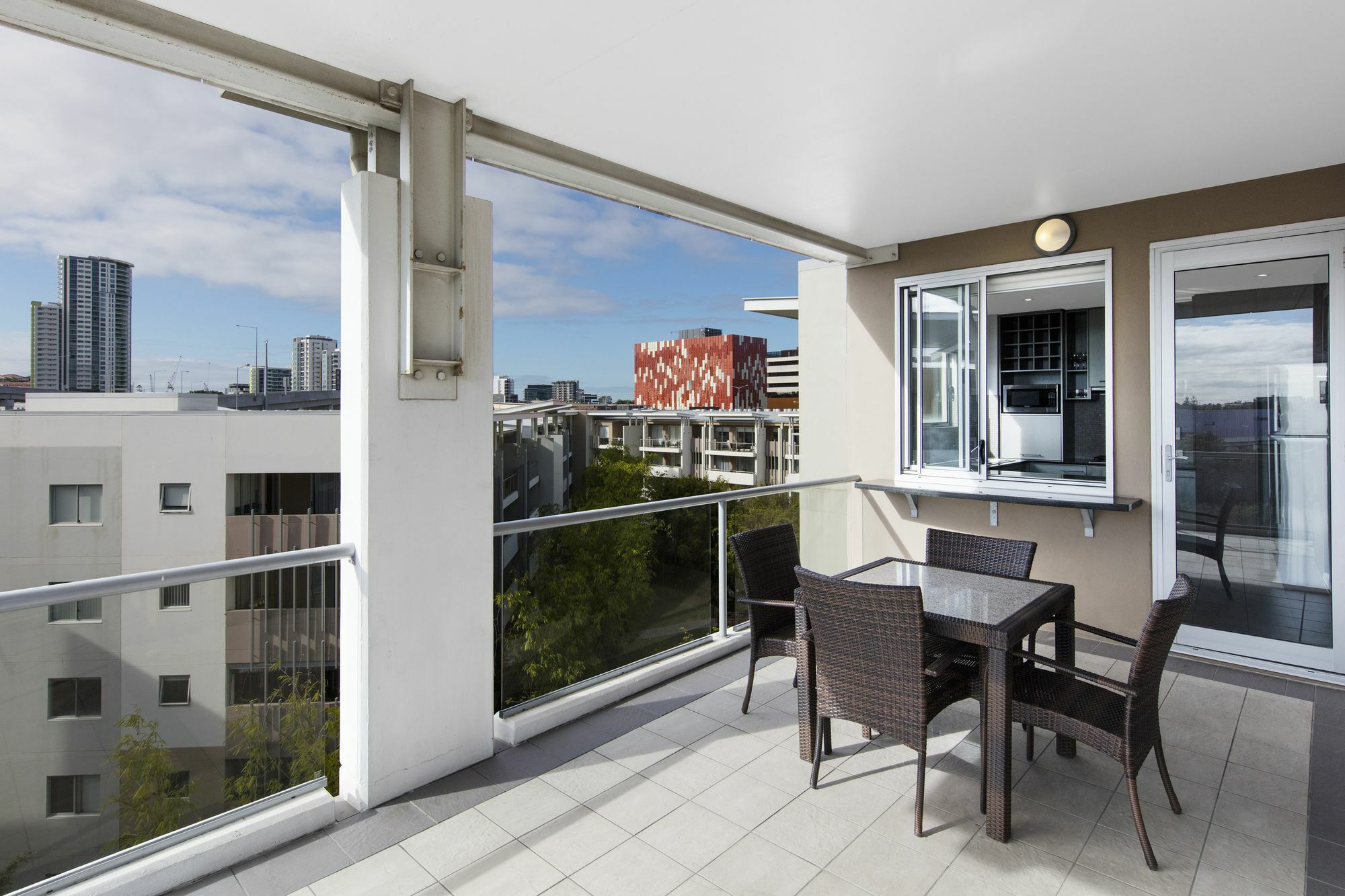 Oaks Brisbane Mews Suites Exteriör bild